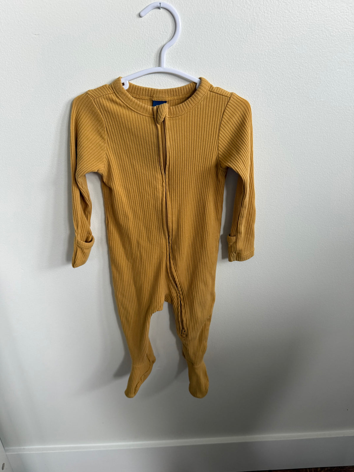 Old Navy Sleeper 6-9 Month